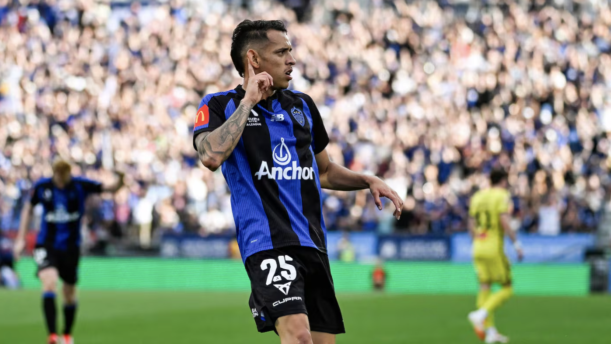 📰 Return of "X factor" winger boosts Auckland FC ahead of season climax